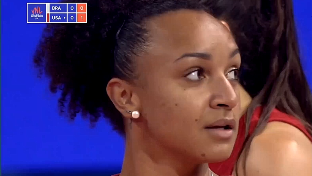  纽卡斯尔联绝杀布莱顿收获赛季首场胜利