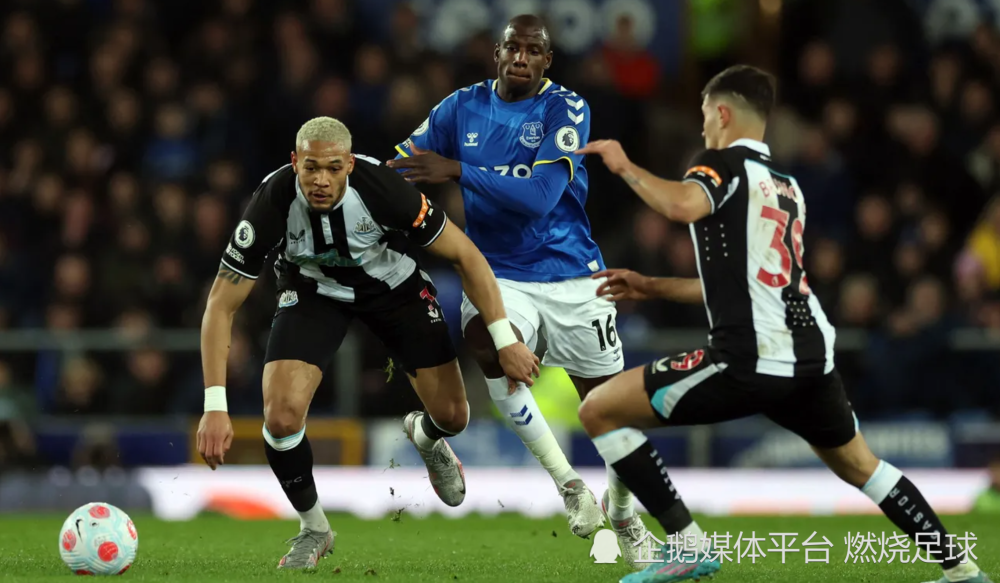  水晶宫客场小胜埃弗顿终结四轮不胜