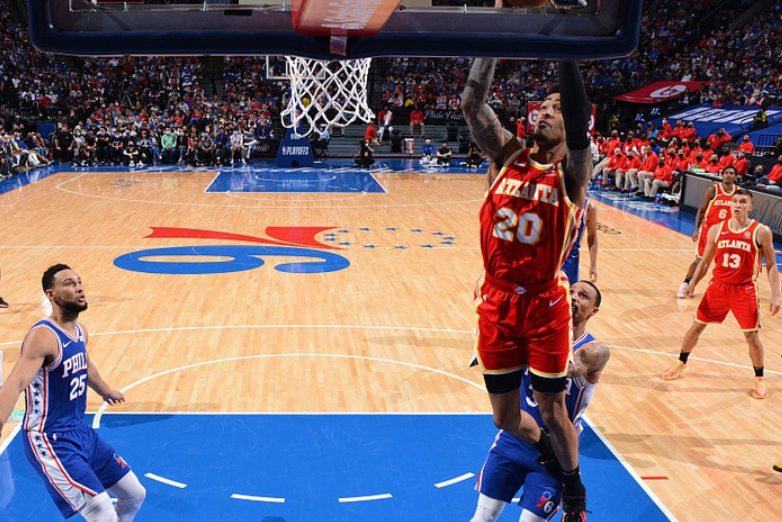  恩比德狂砍52分加18篮板76人终结热火七连胜势头